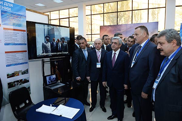 President Sargsyan visits Expo Russia-Armenia 2014 Exhibition